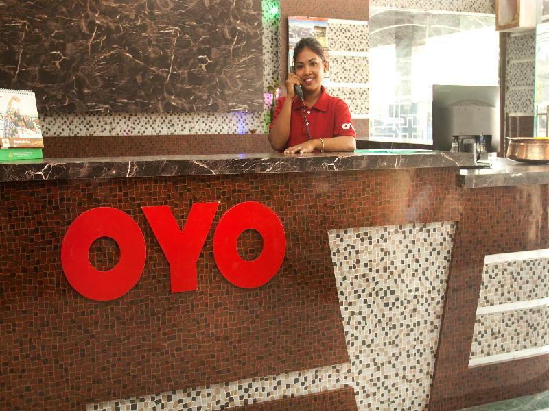 Oyo 343 Pop Life Hotel Banke エクステリア 写真