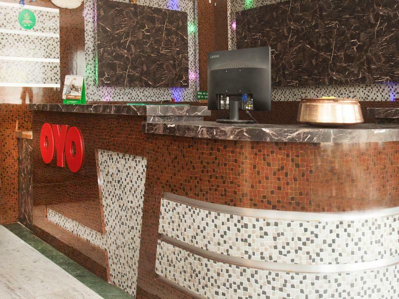 Oyo 343 Pop Life Hotel Banke エクステリア 写真