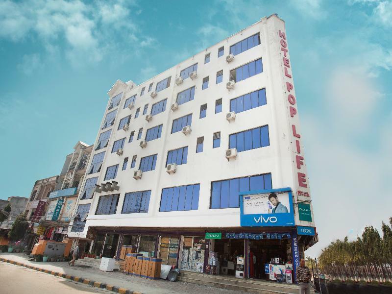 Oyo 343 Pop Life Hotel Banke エクステリア 写真