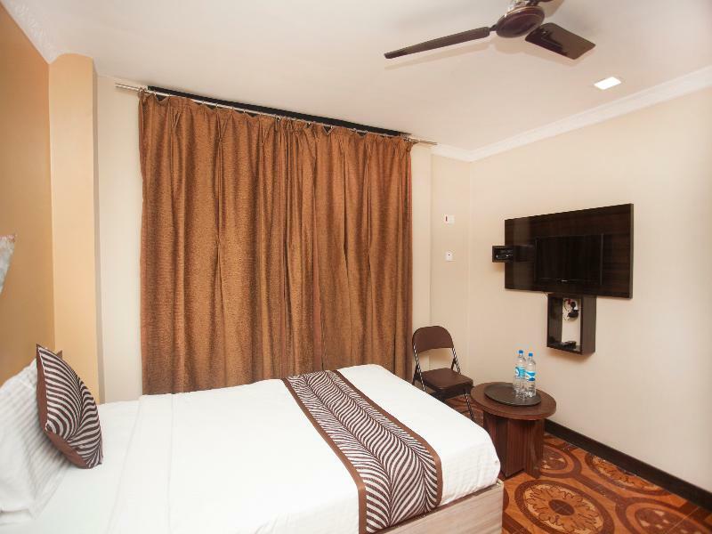 Oyo 343 Pop Life Hotel Banke エクステリア 写真
